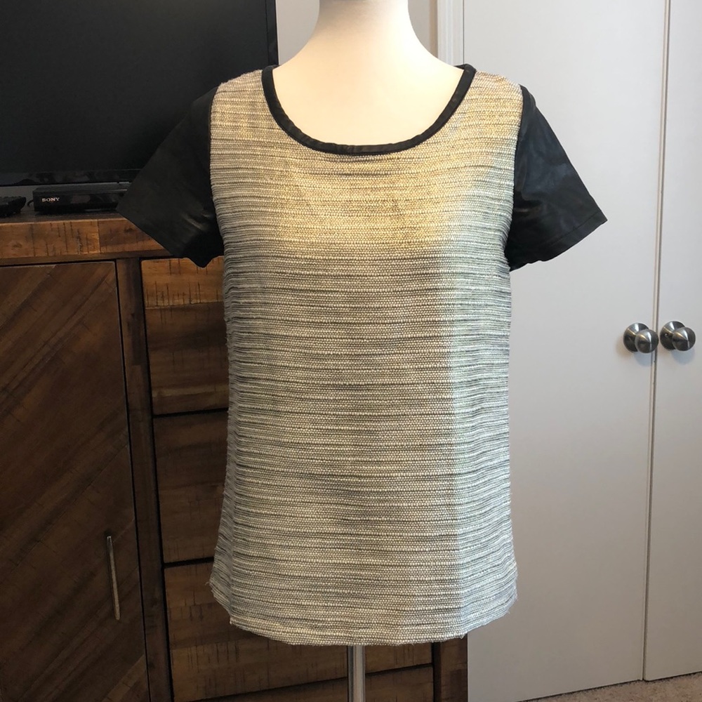 S Gold/White/Black top with leather sleeves
